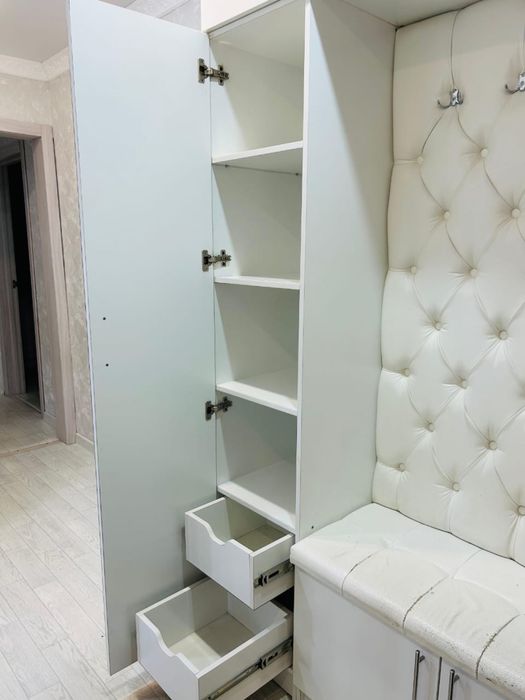 Продается прихожая обмен не интересует