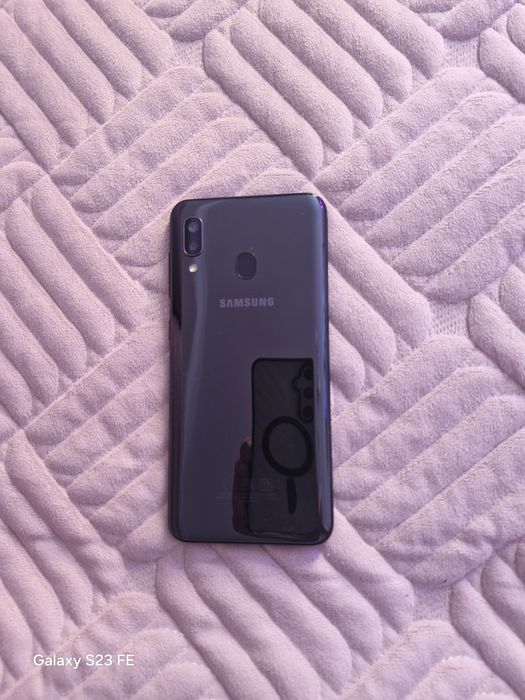 Продам Samsung A20