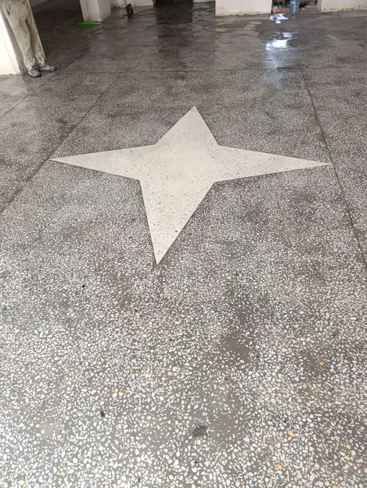 Мрамир крошка (мазайка),стажка шлифовка,палировка,вертолёт лаклаш хизм