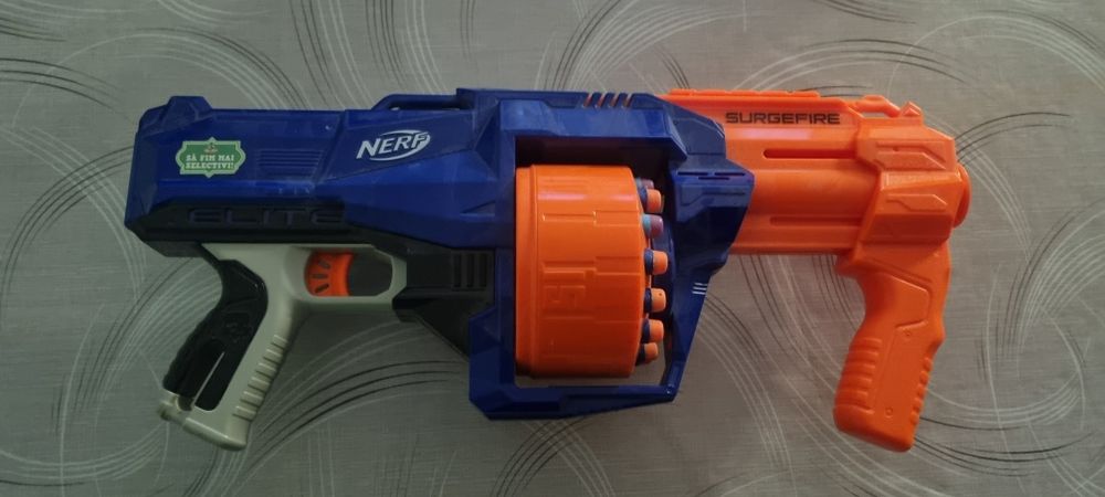 Pusca Nerf semiautomata