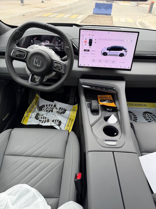 ZEEKR 001 z Sport 2025 yil