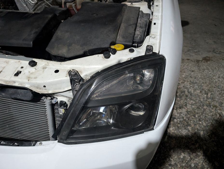 Фары Опель вектра С