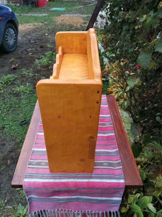 Vând etajera cu 2 polițe din lemn