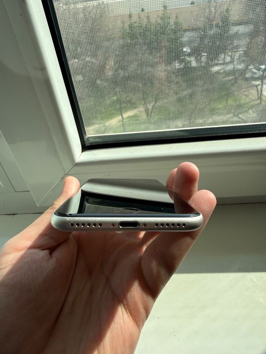 iPhone SE 2022 White 128GB