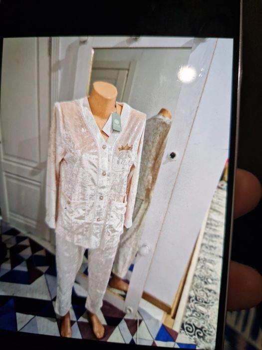 Продам одежду новую