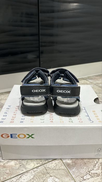Детски сандали Geox