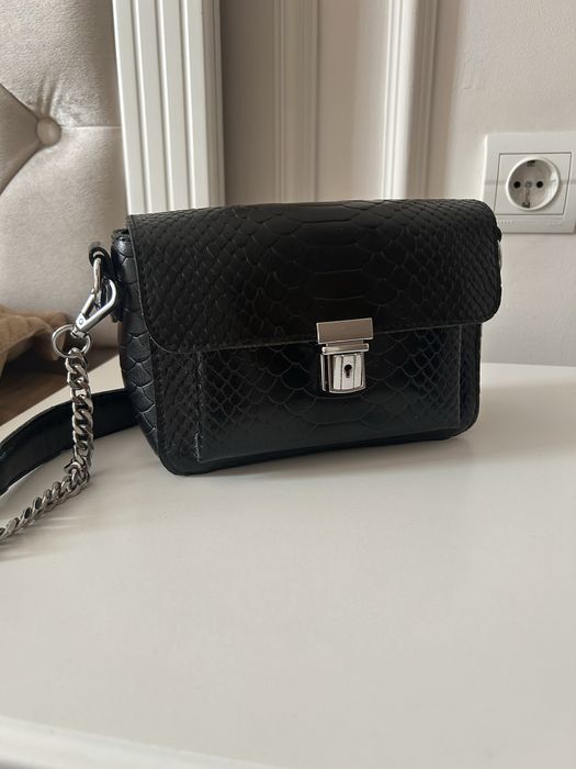 Сумочка небольшого размера