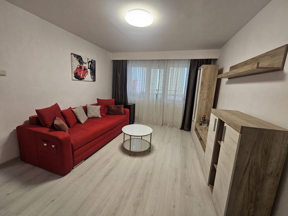 Închiriere apartament cu 2 camere