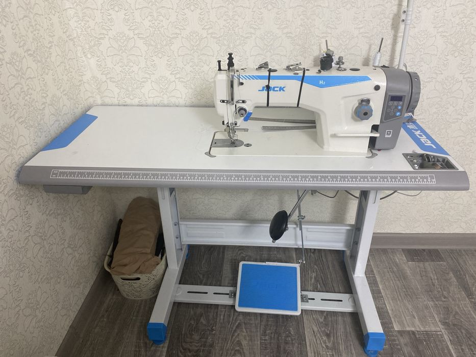Продам швейную машинку H2