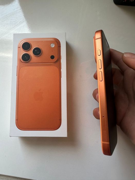 Iphone 17 pro 256gb на 3 дена