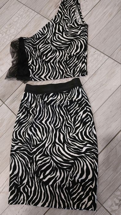 Сет пола с топ зебра  НОВИ!