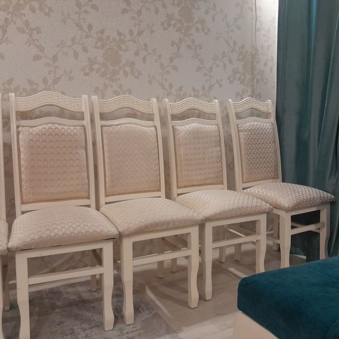 Стуля продаётца 8 штук