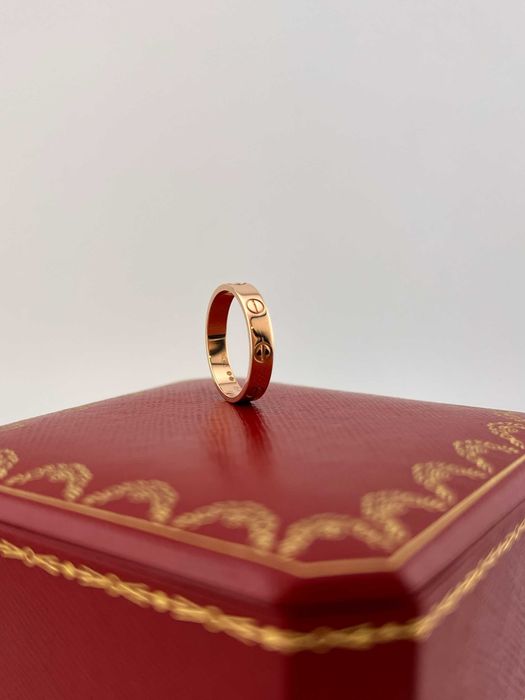 Кольцо Cartier Love
