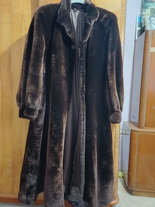 Vand haina de blana naturală mouton dore