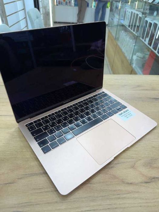MacBook Air i5 8/256GB