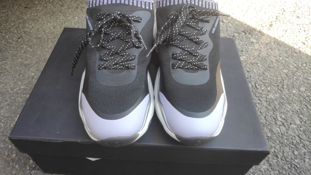 Продавам - дамски маратонки Karl Lagerfeld Chunky