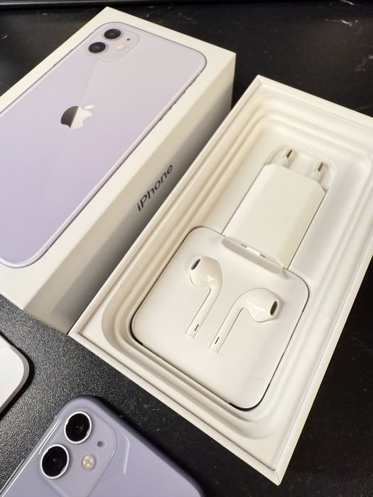 iPhone 11 purple 64GB + Apple Watch SE 40 mm слушалки и зарядно айфон