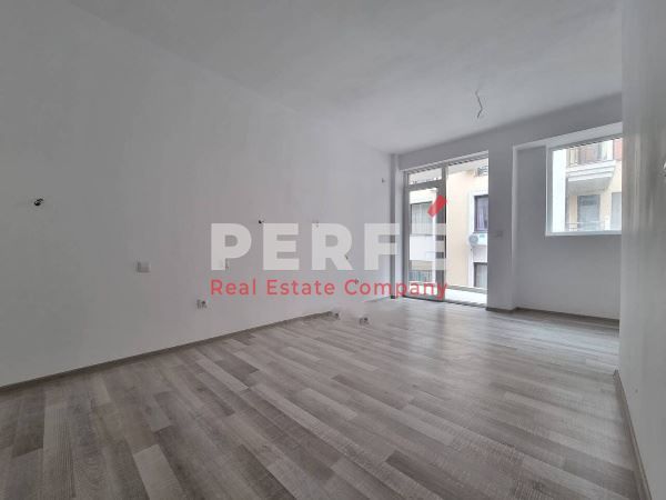 Продава се Двустаен апартамент в Свети Влас - 63 кв.м за 1298 €/кв.м - Снимка #2