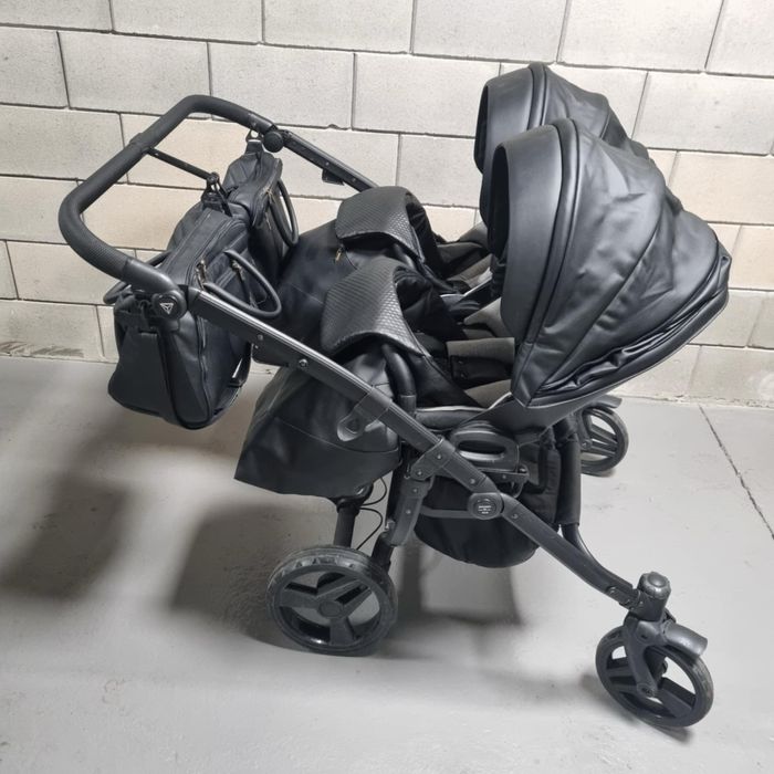 Количка за близнаци Junama Fluo Duo 3в1