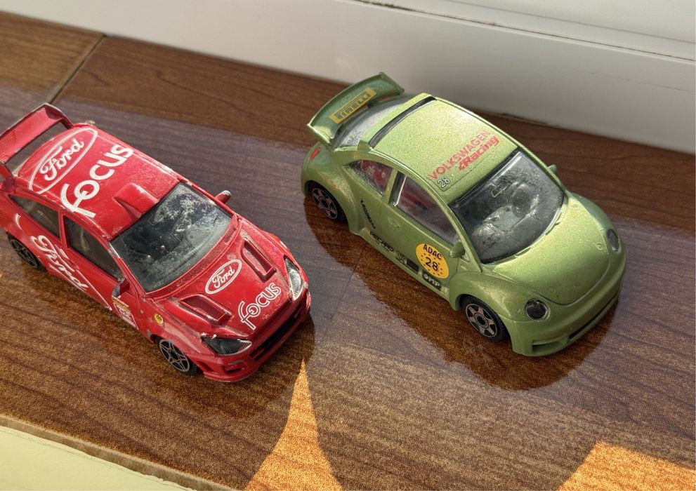 Machete auto 1/43 Burago