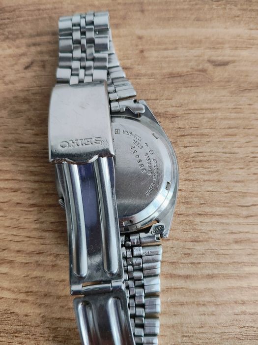 Лот от часовници Seiko Kenneth Cole Casio Guess Swatch Sekonda