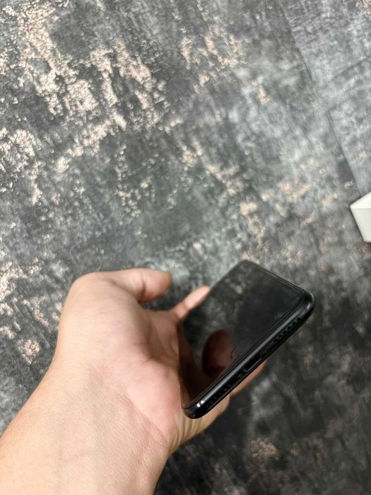 Iphone SE (2020) , 97% viata baterie!