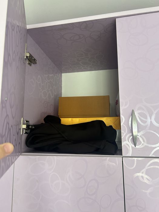 Продается шкаф, +2 кровати и полки