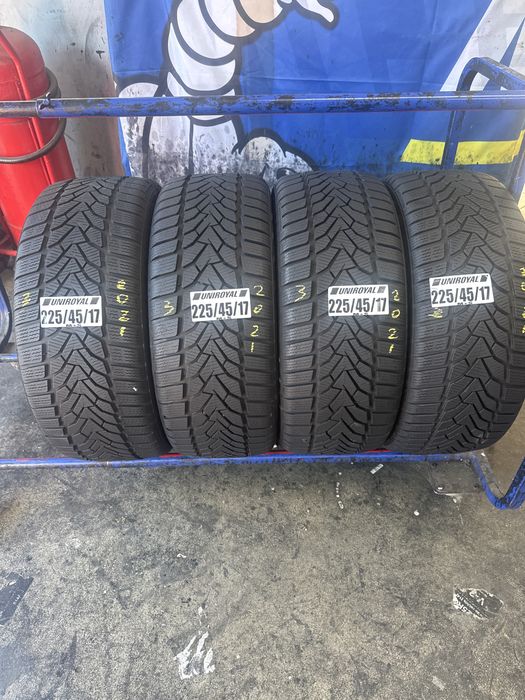 225/45/17 Uniroyal