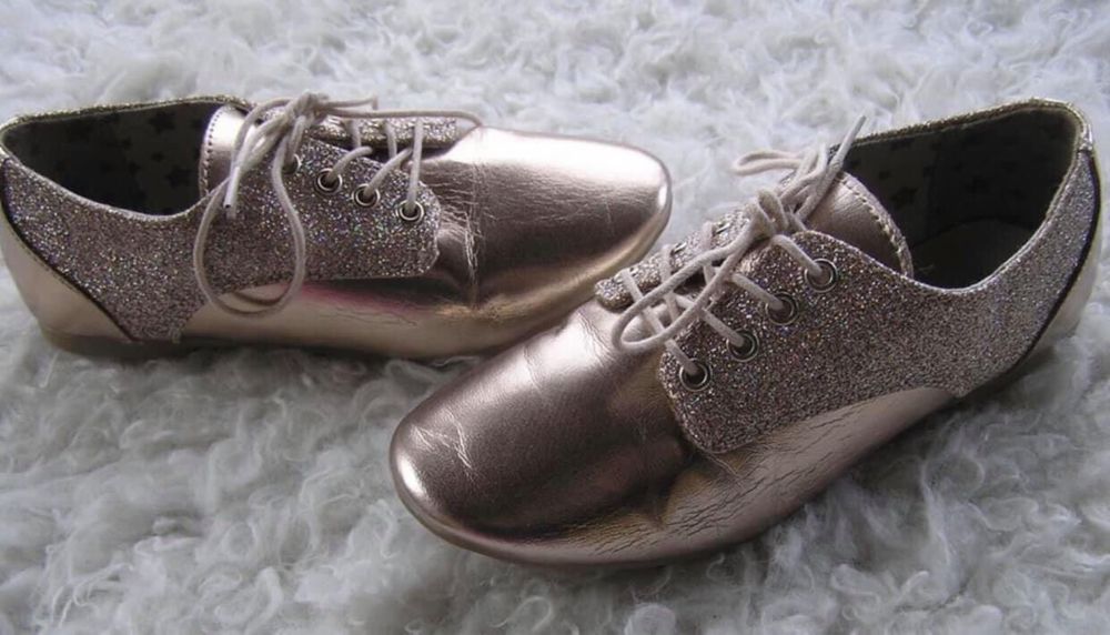 Pantofi  fata-marimea 30,inter19,5cm,nu adidasi piele ZARA,NEXT