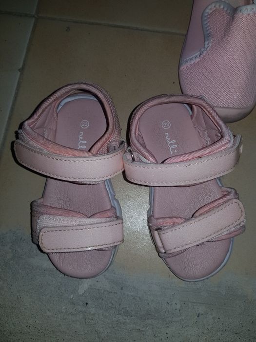 Лот сандали и пантофи 23номер.