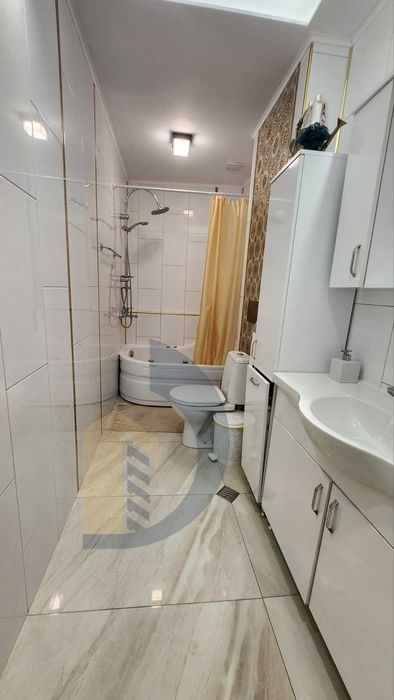 Продава се Тристаен апартамент в Варна, Трошево - 93 кв.м за 2667 €/кв.м - Снимка #9