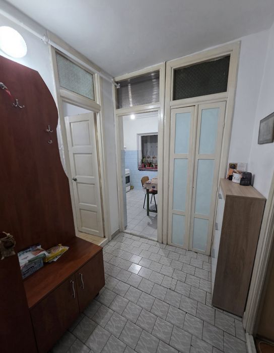 Inchiriez apartament decomandat 1 camera in zona Vlaicu