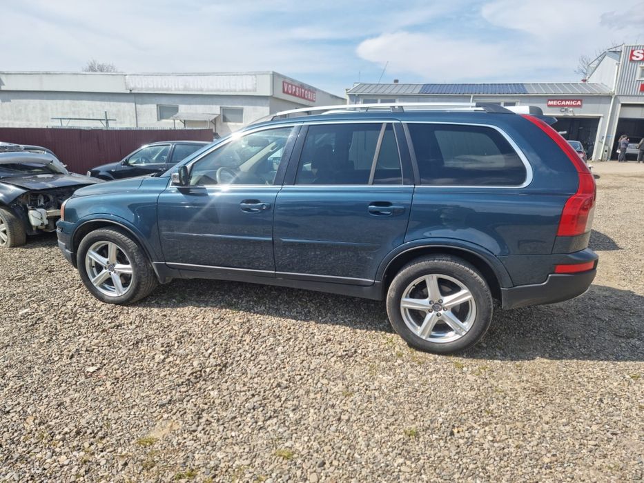 Vand Volvo xc90 cu MOTOR DEFECT