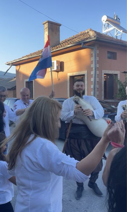 Гайдар за рожден ден, фирмено парти, сватба, кръщене, кетъринг, бал