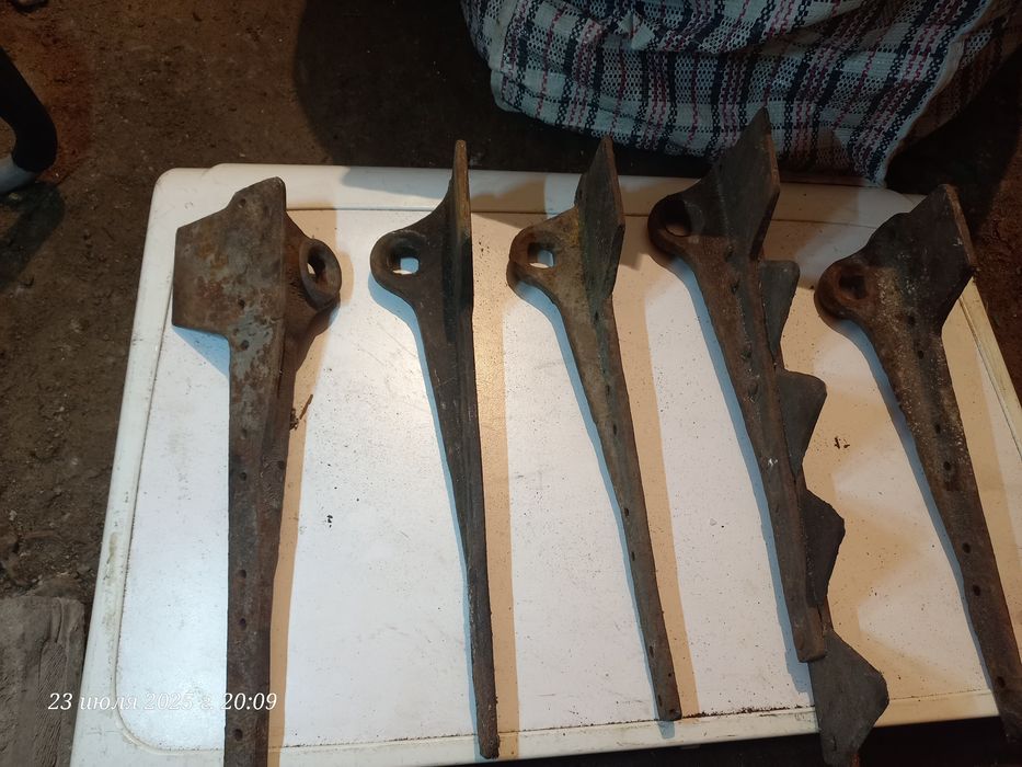 Продам пятку на сенокосилку.