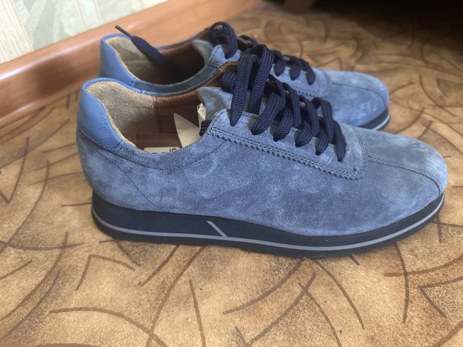 Ботинки замшевые