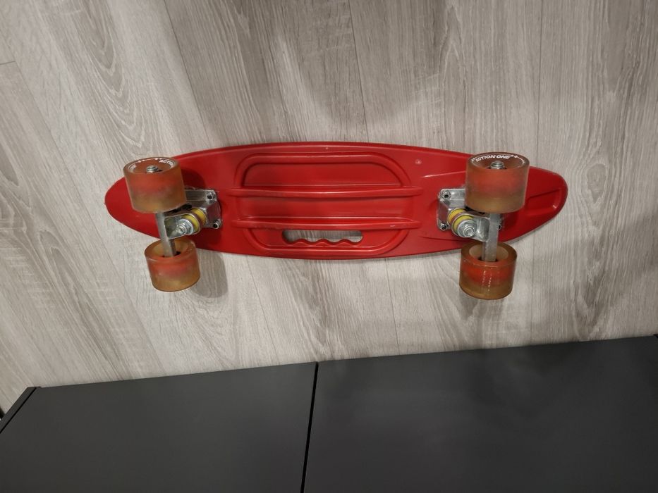 Penny board Noriel  cu roti luminoase[aproape nou]