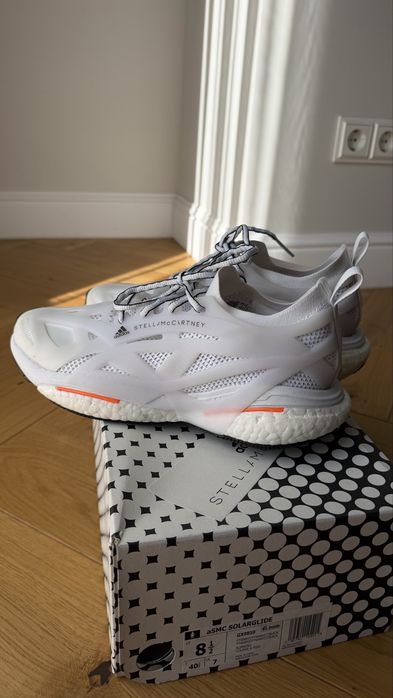 Кроссовки Adidas