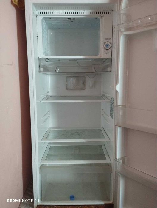 LG  Холоделник сотилади