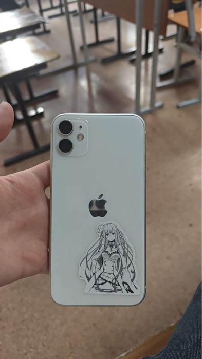 iPhone 11 82/128