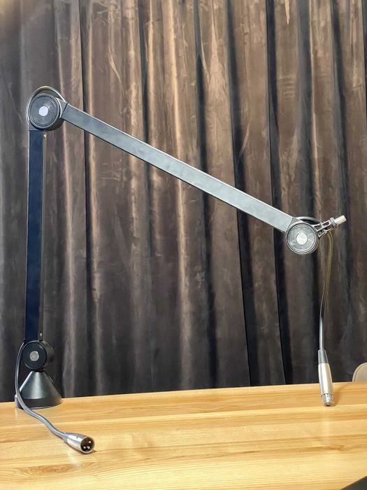 Suport microfon XLR triplu articulat