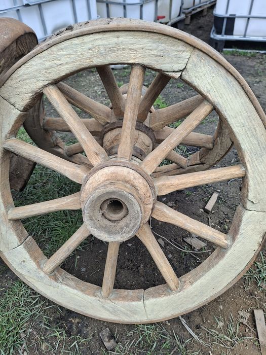 Roti rustice în stare foarte bună