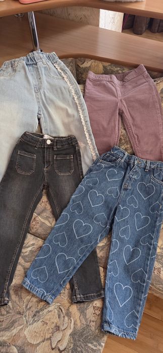 Продам вещи на девочку 2-3 года