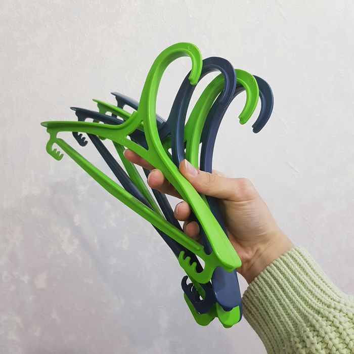 Плечики детские 4 штуки