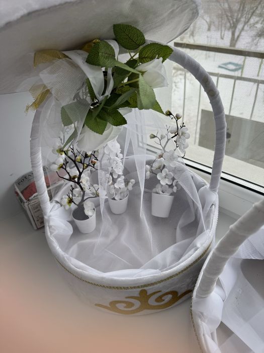 Прдам корзину на свадьбу