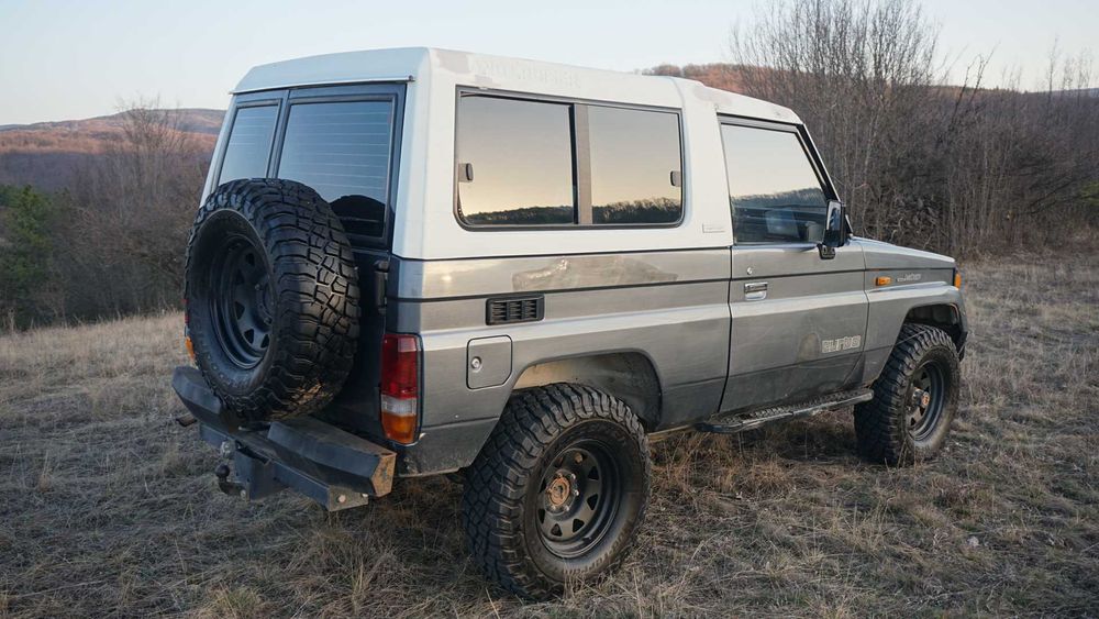 Toyota Land Cruiser LJ73 2L-T
