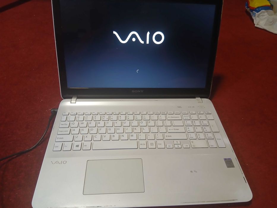 Vand laptop SONY VAIO SVF152C29M