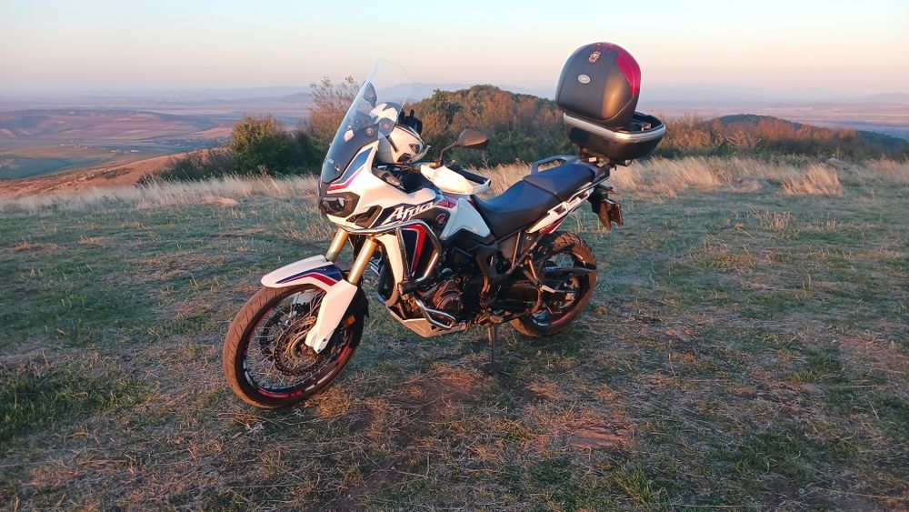 Motocicleta Honda AfricaTwin 1000 DTC  automat