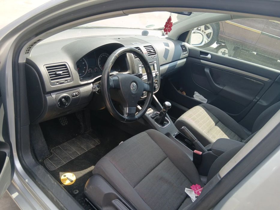 Volkswagen Golf 5 (1K1) [Fabr 2004-2008]