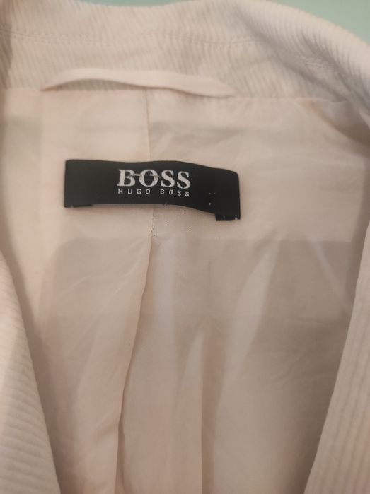 Костюм пола и сако на Boss